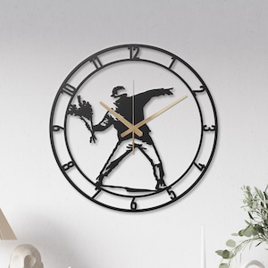 Banksy väggklocka, modern metallväggklocka, tyst och unik väggklocka, Banksy väggkonst, Bansky popkonst, gatukonst, svart väggklockakonst