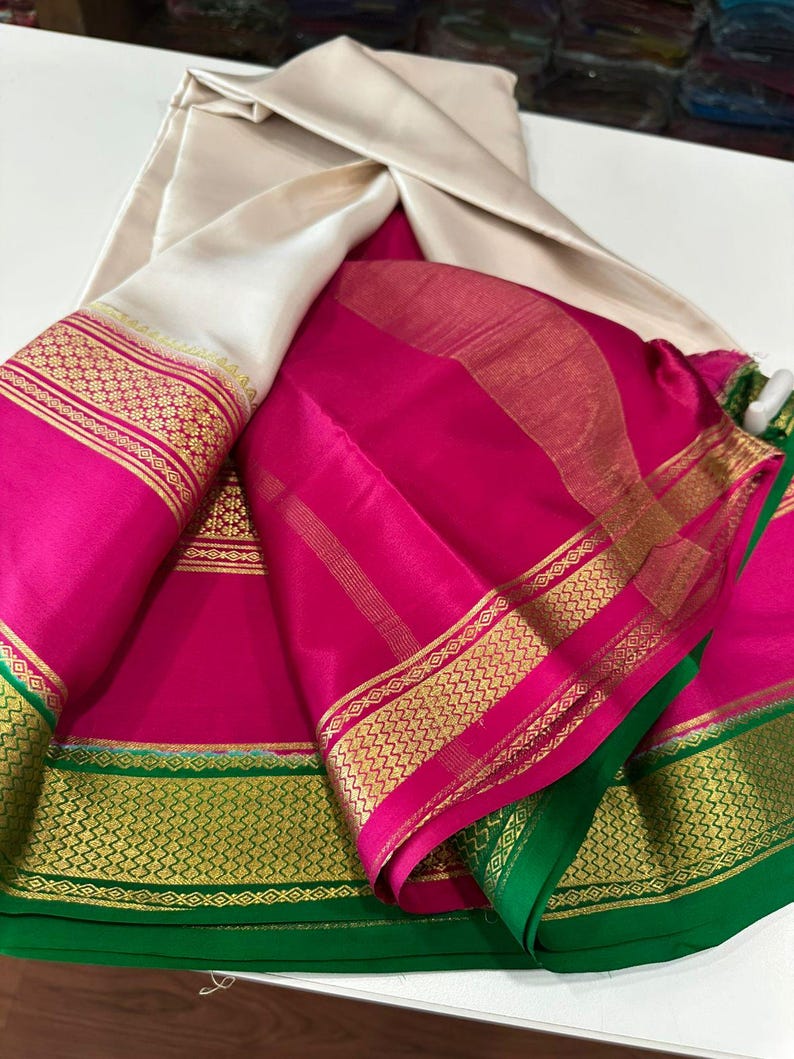 Mysore Silk Saree with Lotus Pattern weaving main image 0