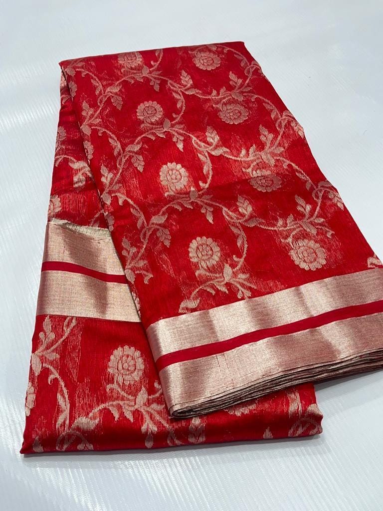 Exquisite Handloom Chanderi Silk Saree with Beautifully Designed Pallu