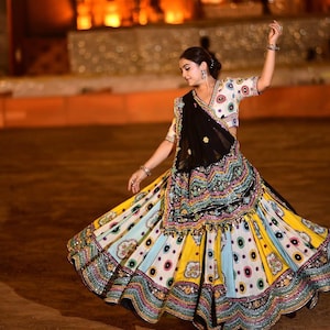 Lehenga de muselina de algodón: Impresión digital y efecto espejo - Costura XXL