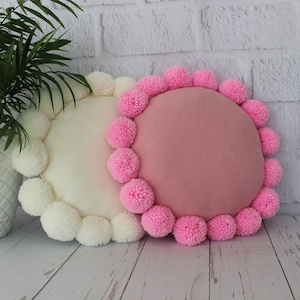 Pink Velvet Pom Pom Bohemian Round Throw Pillow, Decorative Modern Toss Pillowcase, Personalized Luxury Seat Cushion, Chair Pillow Cover