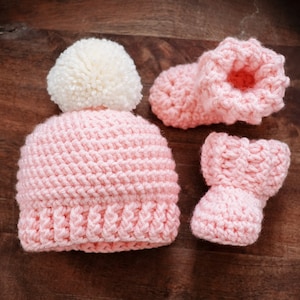 Newborn Hat and Booties, Crochet Baby Hat and Shoes, Baby Girl Shoes Pink, Pink Baby Hat, Baby Girl Gift Set, Handmade Baby Slippers, Pink