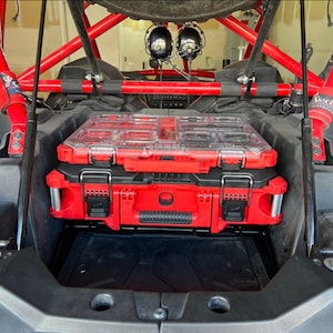Uchwyt Polaris RZR do systemu Milwaukee Pack Out