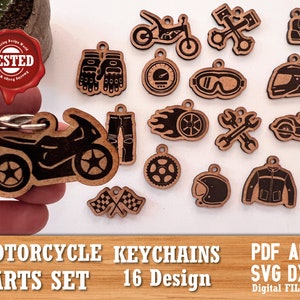 Op de afbeelding: Een set van 16 motorfiets sleutelhanger ontwerpen, waaronder een motorfiets, helm, bril, handschoenen, jeans, moersleutel, en meer. De ontwerpen zijn lasergesneden uit hout en zijn beschikbaar als digitale bestanden in PDF, AI, SVG en DXF formaten.