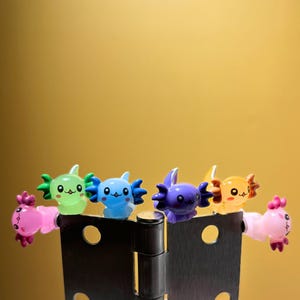 Axolotl Hinge Topper – Kawaii Magnetic Door Charm, Hide and Seek Ocean Decor