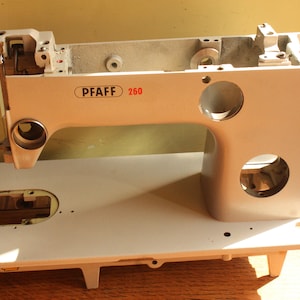 Piezas de la máquina de coser PFAFF 260