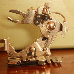 PFAFF 44350 5-Stich-Kräusler Faltenleger