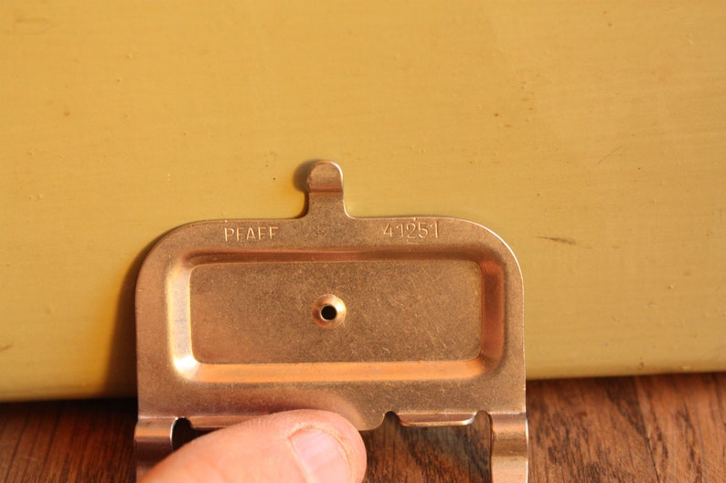 PFAFF 41251 Feed Dog Cover Plate for Embroidery for PFAFF 230, 260, 332