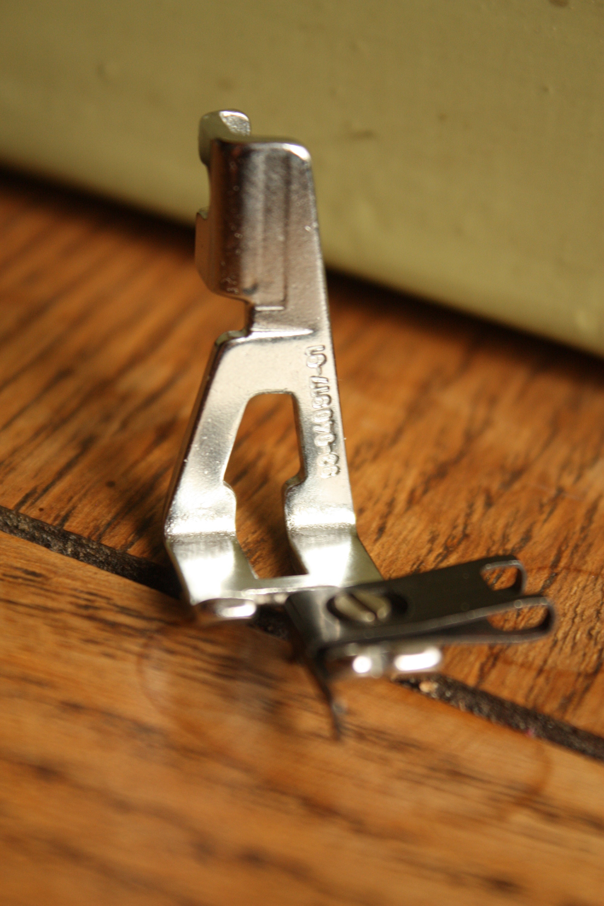 Sewing Machine Clip on STRAIGHT STITCH FOOT for Brother, Singer