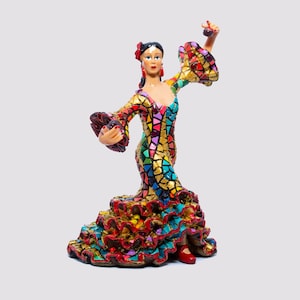 Goldene Statue einer spanischen Flamenco-Tänzerin aus Marmorstaub und Emaille. Es ist die beste Sammlung in Spanien.