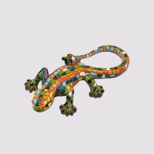 Mix Colors Mosaic Salamander statue made with marble dust and with enamel. It&#39;s the best collection in Spain.