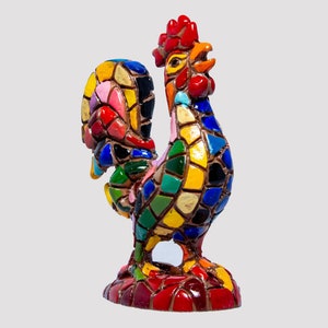 Galo vermelho e azul, estatueta de galo, estátua de galo, galo decorativo, figura de galo, galo multicolorido, pintado à mão