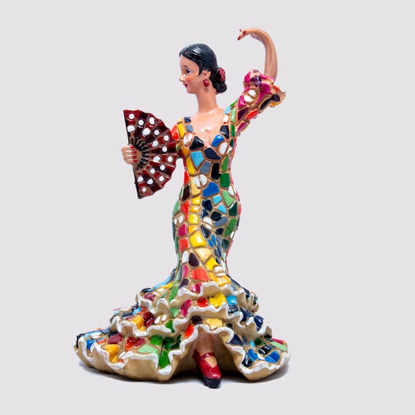 Statue de flamenco Mix Colores réalisée avec de la poussière de marbre et de l'émail. C'est la meilleure collection d'Espagne.