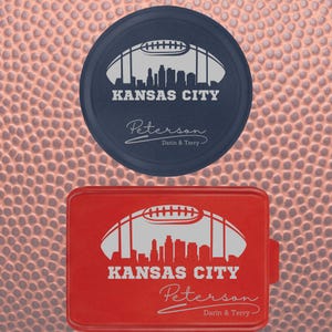 Piłka nożna Kansas City | Niestandardowe formy do ciasta | Niestandardowa forma do ciasta | Aluminiowy prezent do pieczenia | Grawerowana forma z pokrywką | Pomysł na imprezę tailgatingową