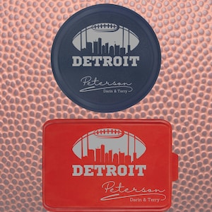 Piłka nożna Detroit | Niestandardowe formy do ciasta | Niestandardowa forma do ciasta | Aluminiowy prezent do pieczenia | Grawerowana forma z pokrywką | Pomysł na imprezę tailgatingową