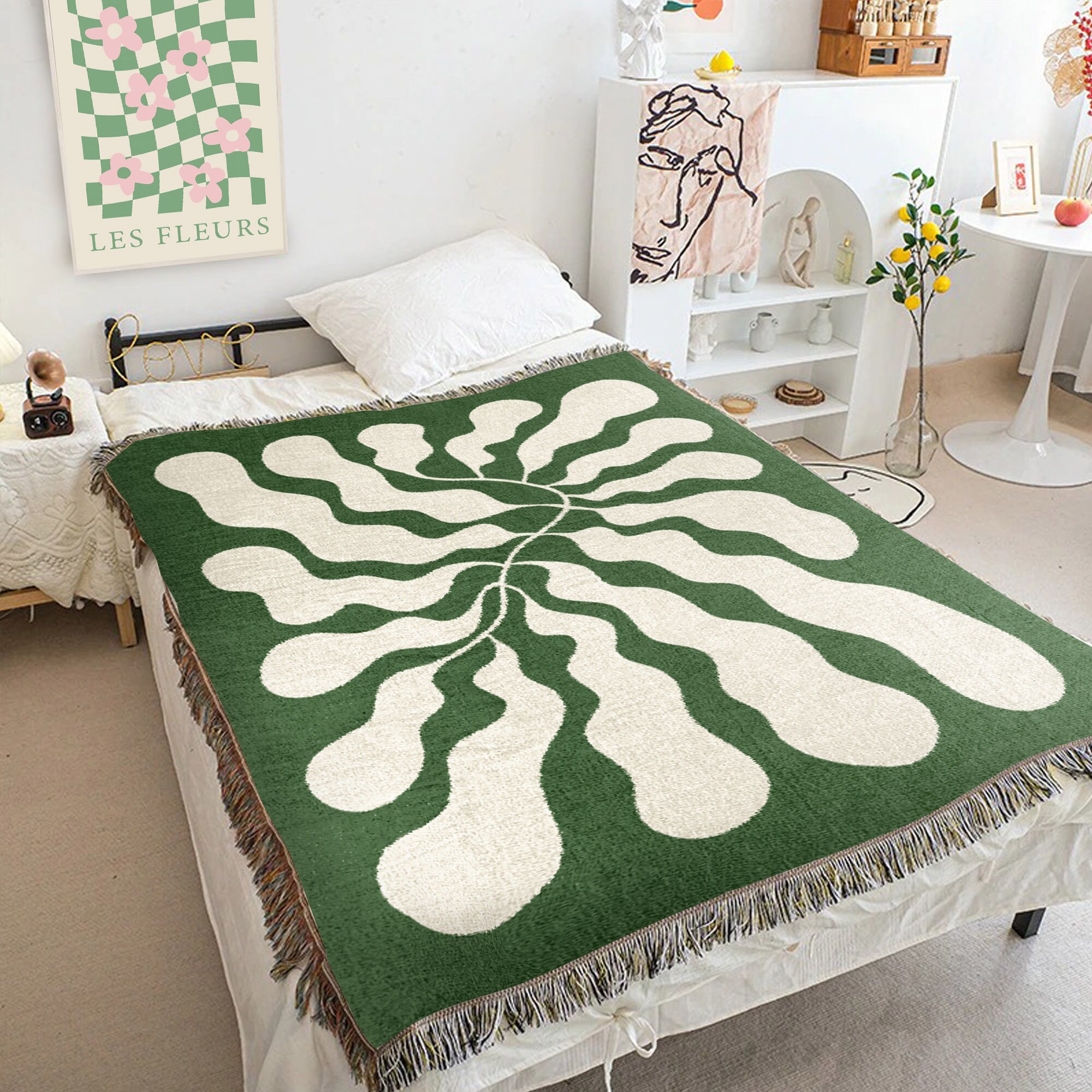 Graphic throw blankets new arrivals