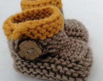 Bottes grises pour bébé tricotées à la main; 0-3mois