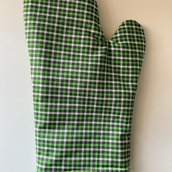 Oven mitts, St Patricks Day, handmade, shamrocks, cute