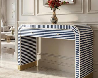 Consola de rayas con incrustaciones de hueso hecha a mano / Decoración moderna de lujo para entrada
