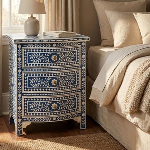 Stolik kawowy z intarsją Blue Bone | Ręcznie robiony stolik nocny z żywicy | Luksusowe meble do sypialni