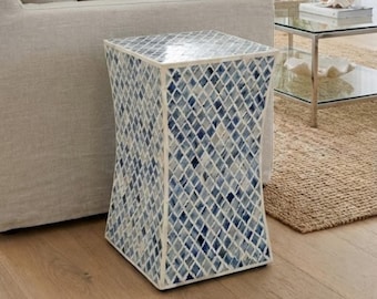 Mesa auxiliar de resina e incrustaciones de hueso hecha a mano / Mesa auxiliar moderna / Decoración de lujo para el hogar