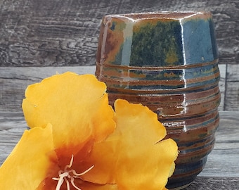 Handmade Ceramic Vase, Thrown Pottery Vase - Home Décor for Fresh or Dried Flowers