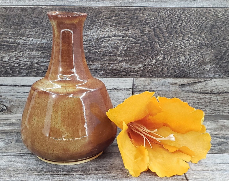 Handmade Ceramic Vase, Thrown Pottery Vase Home Décor for Fresh or