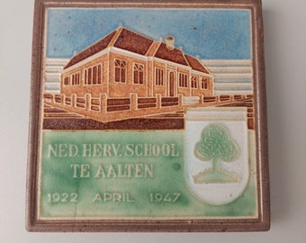 Cloisonne tile Westraven: Dutch Reformed School in Aalten 1922-1947