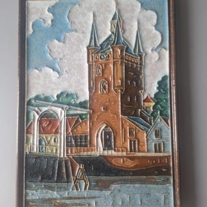 Cloisonné-bricka från Porceleyne Fles från Zuidhavenpoort i Zierikzee