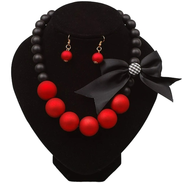 Collier de perles rouge et noir audacieux avec nœud en satin - Bijoux de déclaration avec boucles d'oreilles pendantes assorties