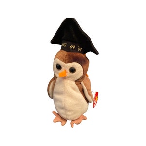 Wise the owl Class of 98 Beanie Baby