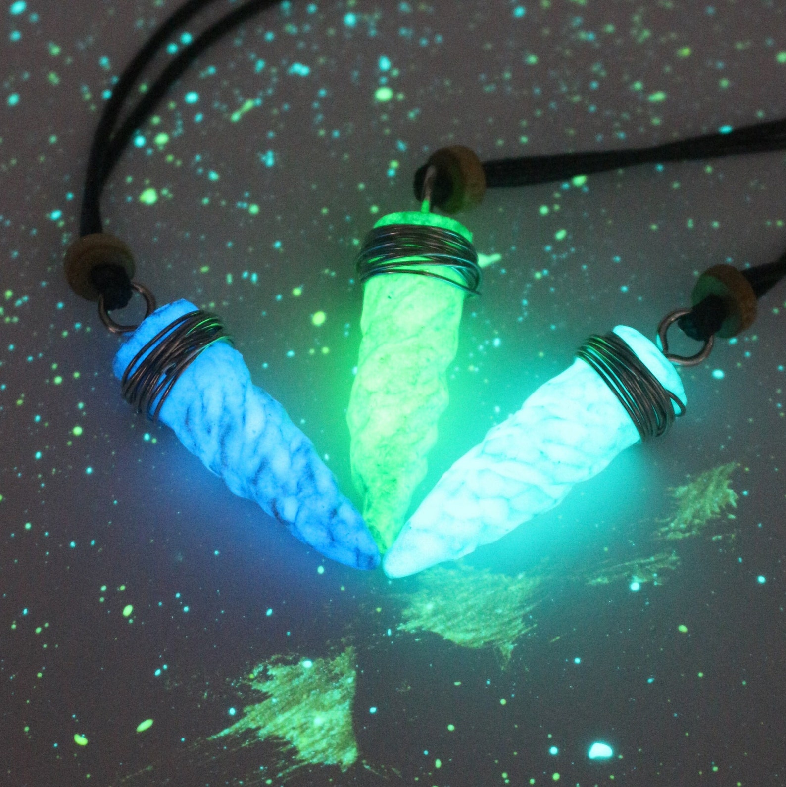 3 Pieces Necklaces Glow in the Dark Glow in the Dark Luminous Stone UV