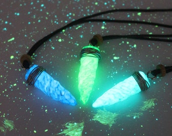 3 Pieces Necklaces Glow in the dark | Glow in the dark | Luminous Stone | UV Glow Necklaces | Glow Pendant | Bioluminescent Jewelry