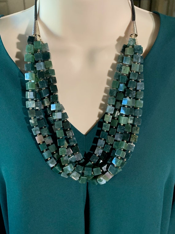 Variegated Green Square Beaded Necklace