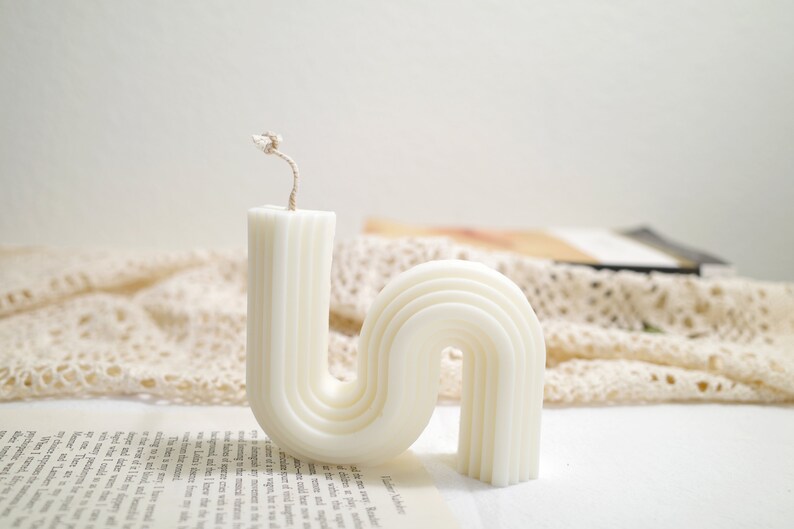 etsy.com | Wavy S Shape Candle | Aesthetic candle | Geometric Candle | Neutral color Home Decor Candle