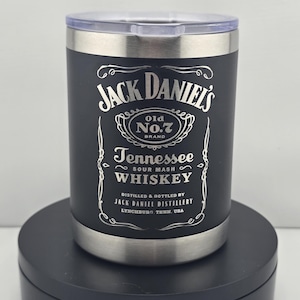 Stylish Jack Daniel&#39;s Lowball Tumbler for Tennessee Whiskey Enthusiasts - Ideal Temperature & Comfortable Grip - Sleek Black - Silver Design
