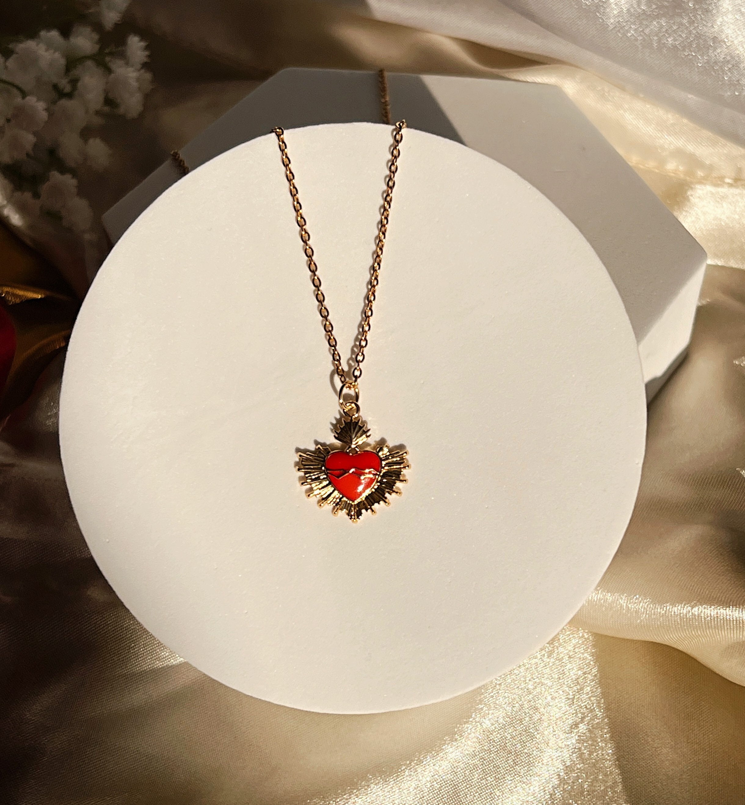 Sacred heart deals necklace gold