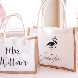 Personalized Beach Bag,Tote Gift Bags,Beach Bachelorette gift,Bridesmaid Gift,jute bags,Burlap Tote Bags,Wedding Favors