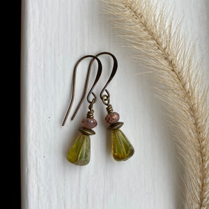 rose garden ~ sweet small earthy olive green earrings ~ artsy bohemian earrings ~ simple boho cottagecore earrings ~ boho jewelry gift