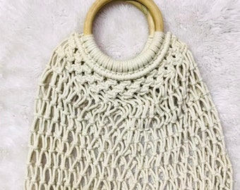 Macrame Boho Bag: Cotton Shoulder Bag with Wooden Handle