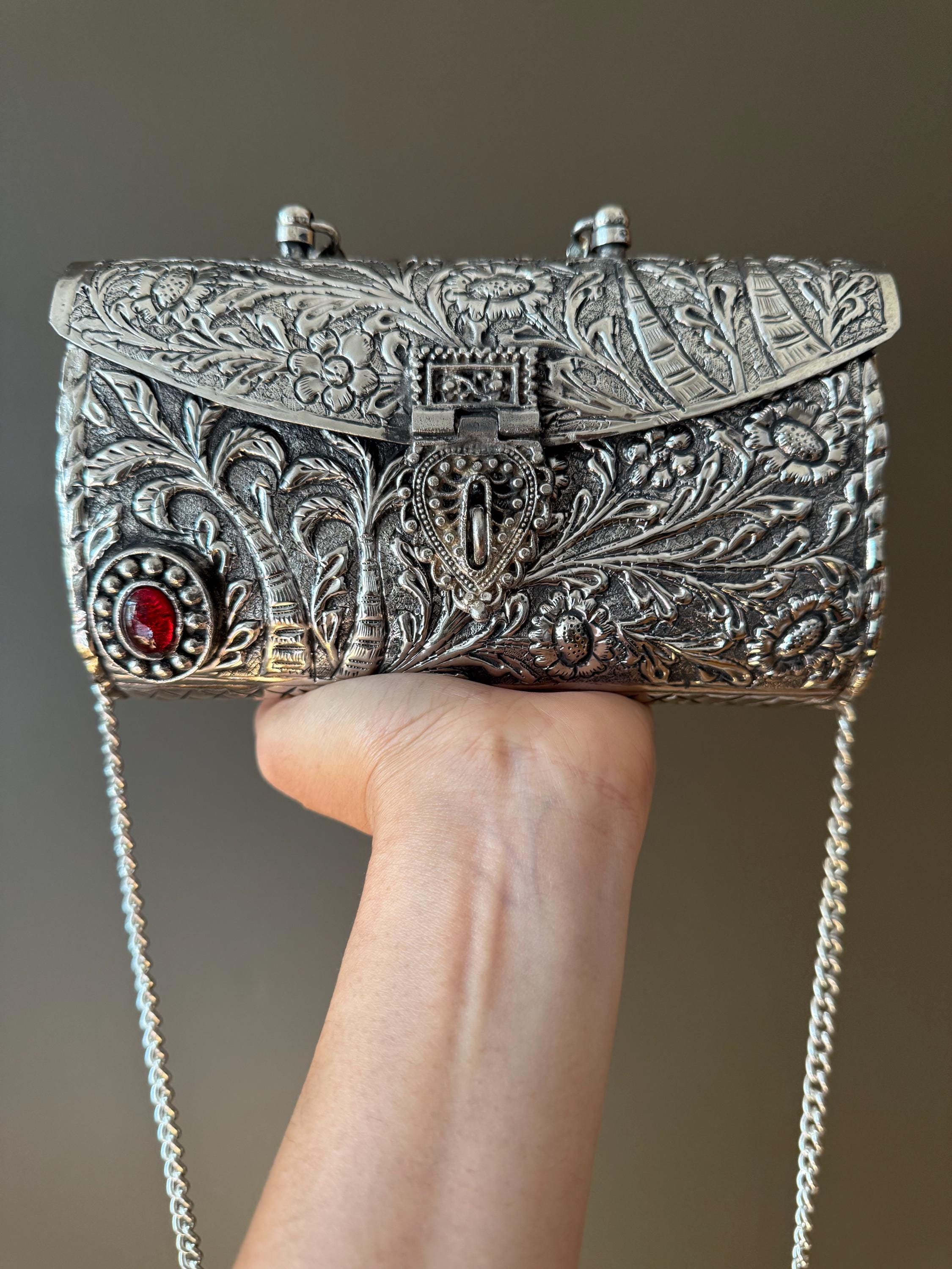 Pewter color clutch purse deals