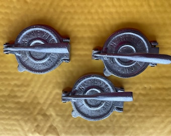 Mexican Craft.  Mini Maquina para hacer Tortillas. Maquina de Metal.