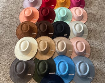 Mexican hat. WOLF MODEL. Size MEDIUM. Hat with a flat brim. Vegan Suede hats.