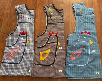 Mexican Traditional Apron.  Mandil bordado. Embroidered polyester Apron. Size L or tall M. (1)