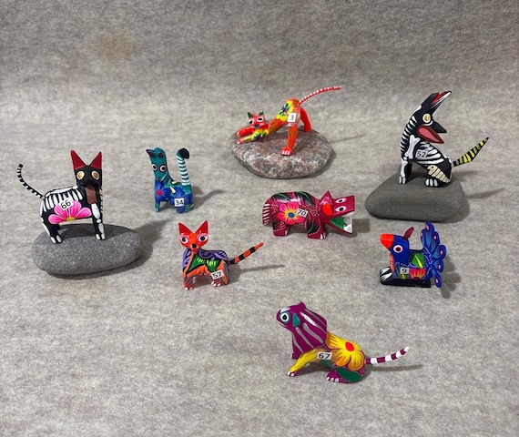 Mini alebrijes. Alebrijes Oaxaca. ALEBRIJES II with traditional designs.