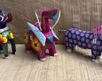 Alebrije de Oaxaca. Alebrije de Armadillo.  Alebrije Mexicano. Hecho a Mano. Decoración para el Hogar.