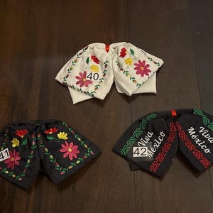 Moño bordados de mariachi. Colores y bordado tradicional. Tallas para ninos y adultos.
