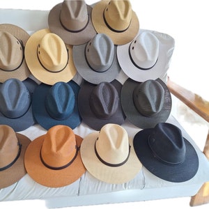 Sombrero mexicano. Sombrero Panamá. Modelo INDIANA, talla LARGE. Sombrero con el ala ligeramente curvada.