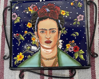 Mexikanische FLIESE. 12 &quot;x 12&quot; Fliese mit Metallbasis. Metallbasis mit schönem MEXIKANISCHEM Design. Unterlage, die Ihre Fliese gut aussehen lässt und schützt.