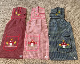 Mexican Apron. MUSHROOM. Size XL, XXL. Traditional Apron. Mandil bordado. Embroidered Apron.